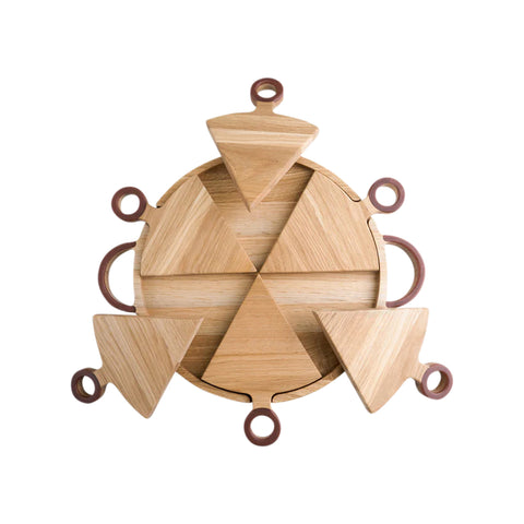 Talen Pizza Tray With 6 Wedges And Pizza Cutter Wheel, Oak Wood