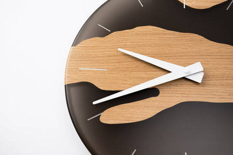 Costa Wall Clock, Oak - Transparent Black Resin-ReinWood